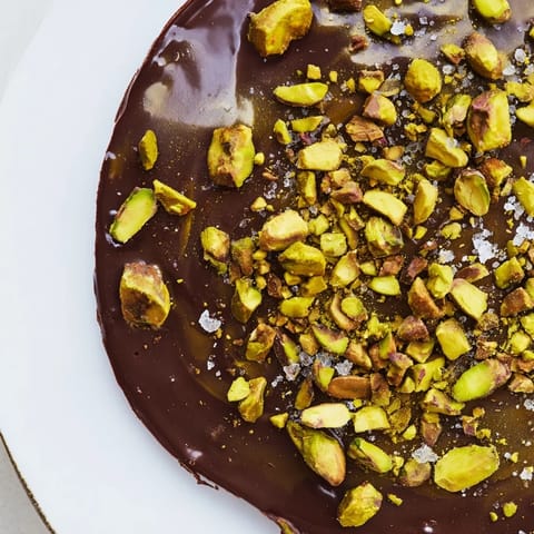 Pistachio Salted Caramel Bark